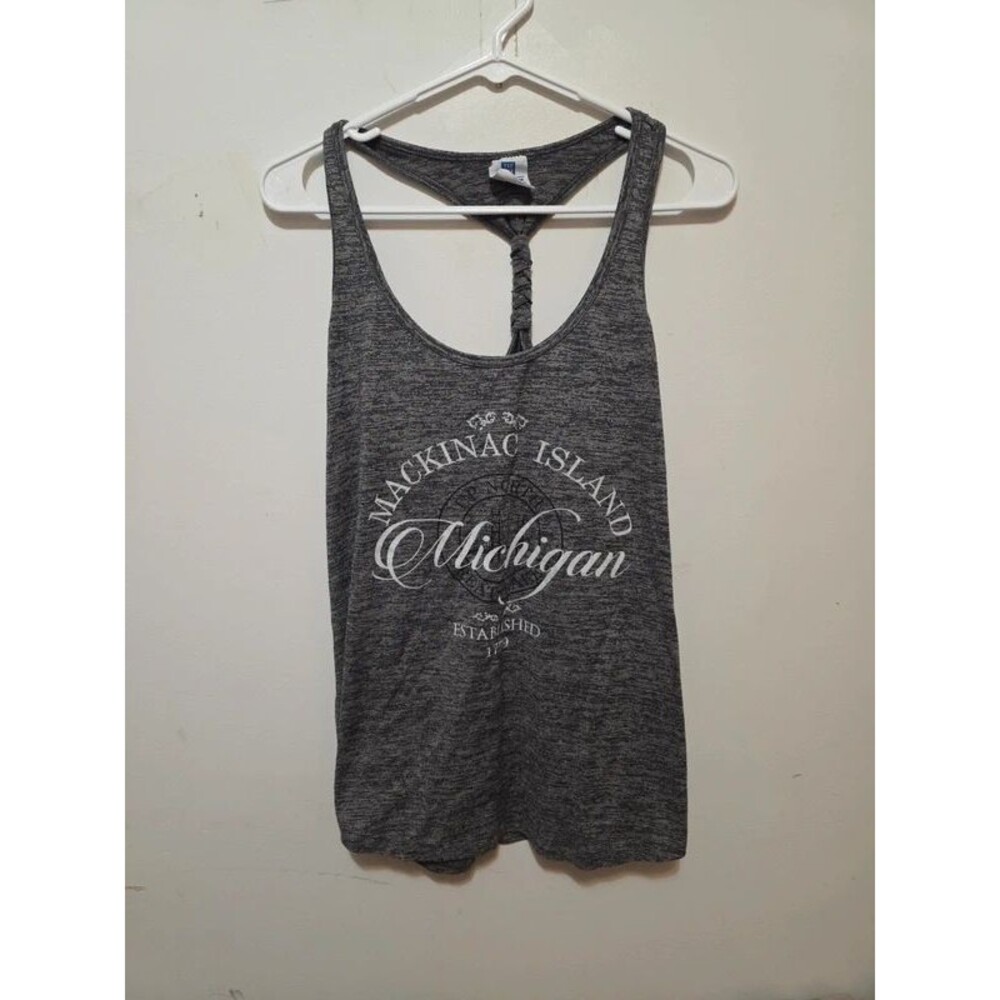 Grey tank top!